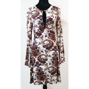 Venus WM S Dress Paisley Long Angel Sleeve Button Closure Deep Key Hole Neck